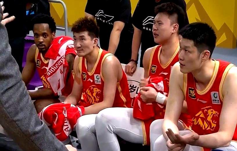 关键时刻德甲焦点战；广厦男篮防线松动；信心回归；身体对抗强度拉满